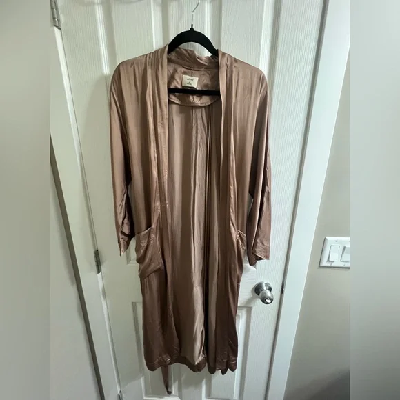 Wilfred Satin Robe - Picture 4 of 9